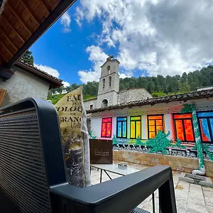 https://hostel-helins.albaniahotels.org